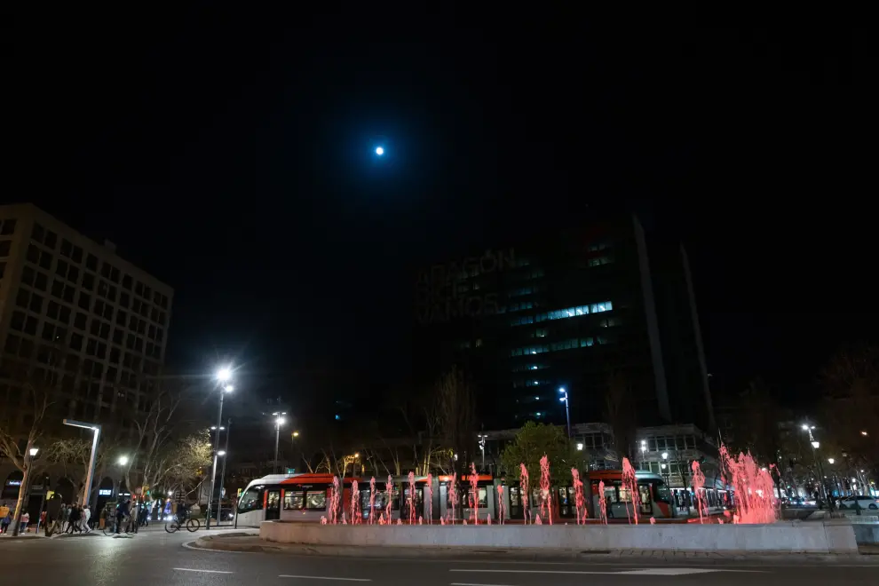 Apagón en Zaragoza por la Hora del planeta