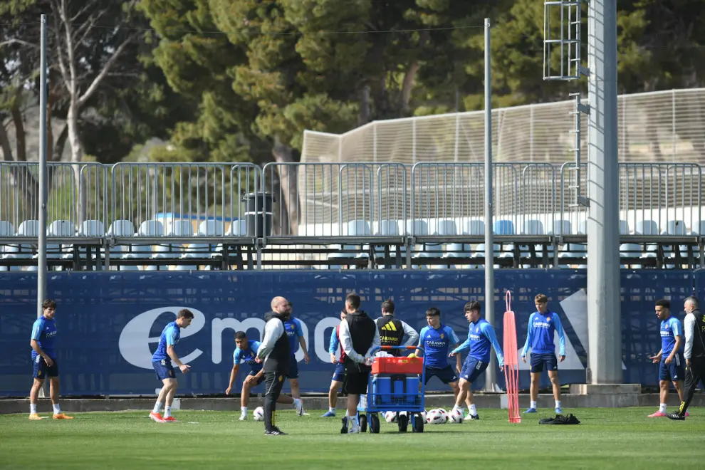 Entrenamiento del Real Zaragoza para prepara el partido contra el Mirandés