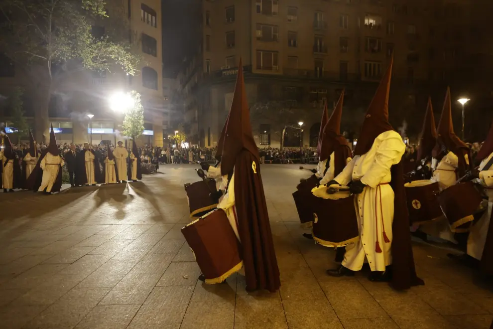 Fotos de la procesión de la cofradía de Jesús Camino del Calvario en la noche del Miércoles Santo en Zaragoza