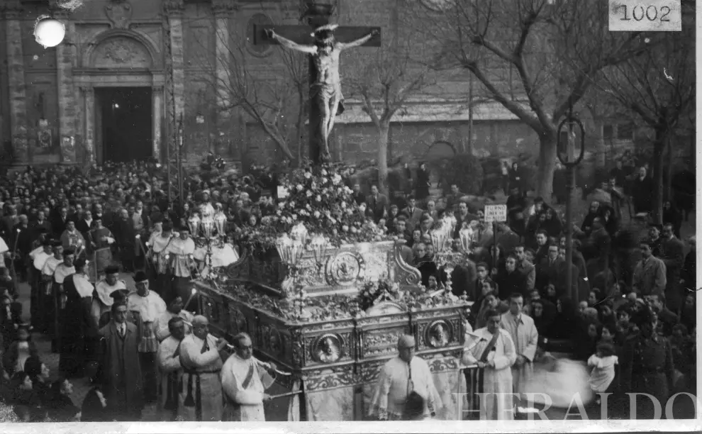 Procesión de Semana Santa en Zaragoza durante los años 40