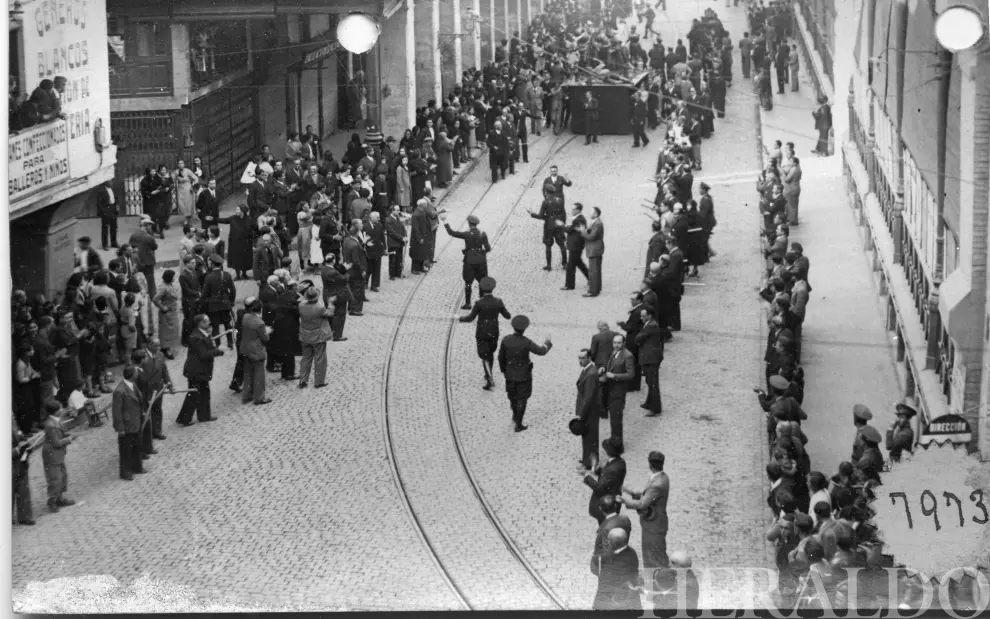 Procesión de Semana Santa en Zaragoza en 1935.