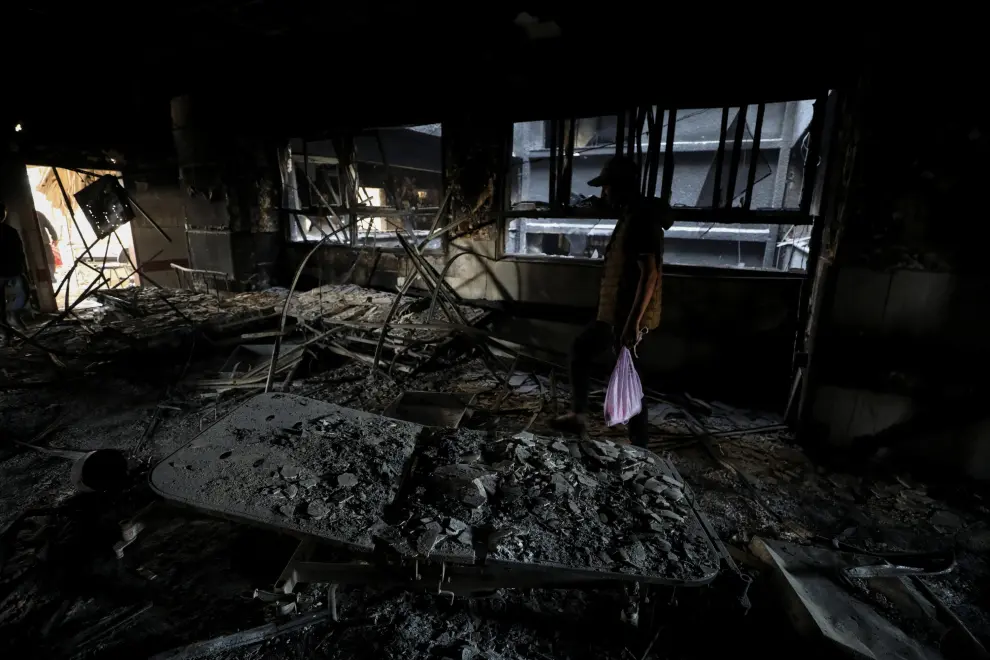El hospital Al Shifa de Gaza, destruido tras dos semanas de ataques del ejército de Israel