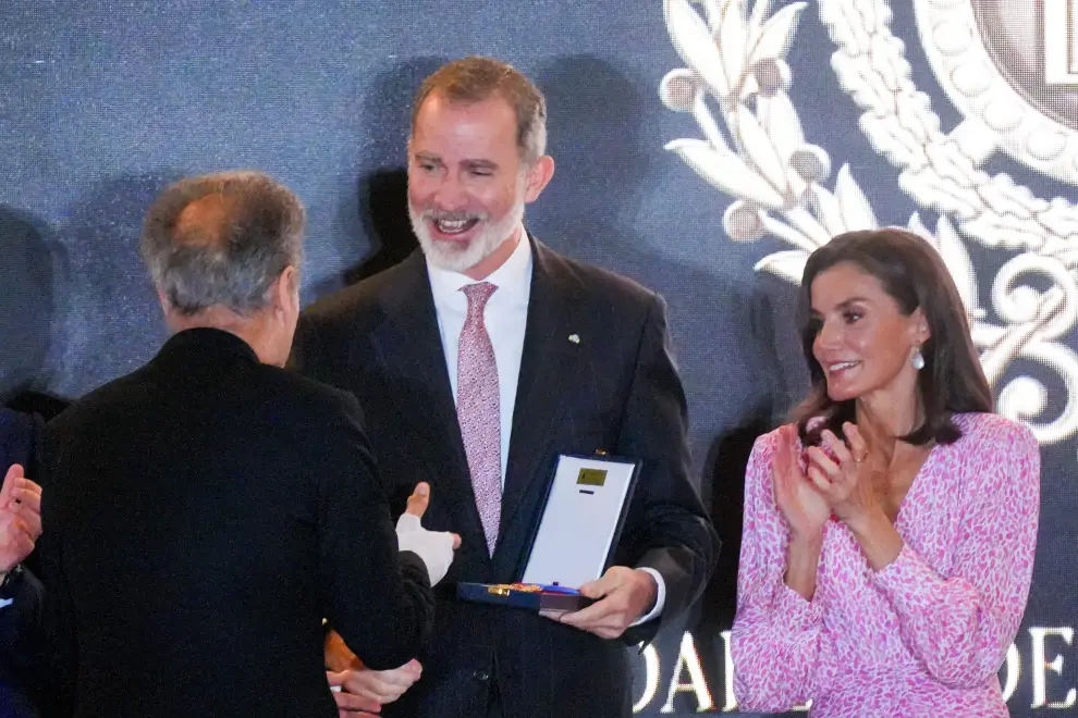Los Reyes entregan la Medalla de Oro de las Bellas Artes a Santiago Auserón y otras 31 personas e instituciones.