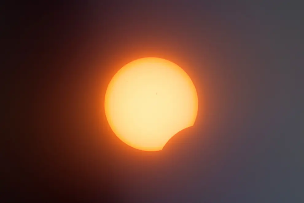 Así se ve el eclipse solar desde Nueva York