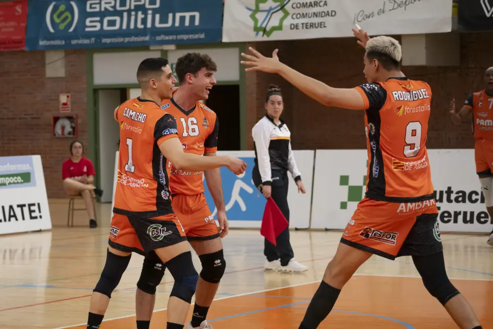 Partido Pamesa Teruel-CV Melilla, segundo encuentro de cuartos de final del 'play off' al título de la Superliga de voleibol