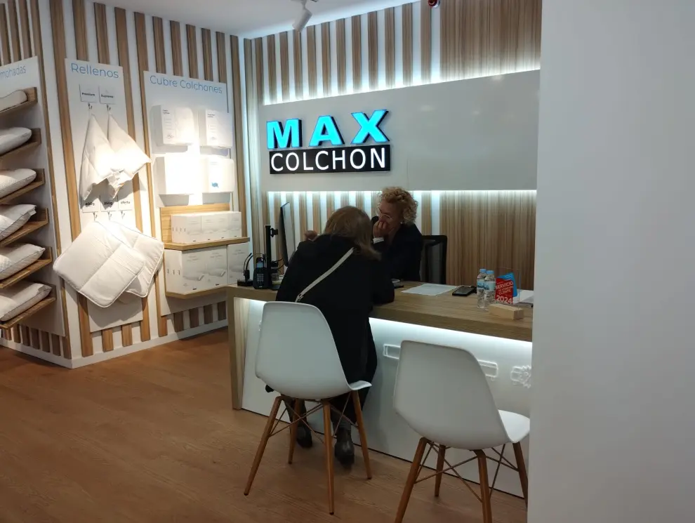Nueva tienda de Maxcolchon en el centro de Zaragoza.