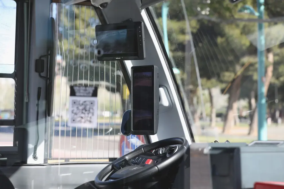 Presentación de las cámaras frontales que mejoran la seguridad en los buses ie-Tram en Zaragoza