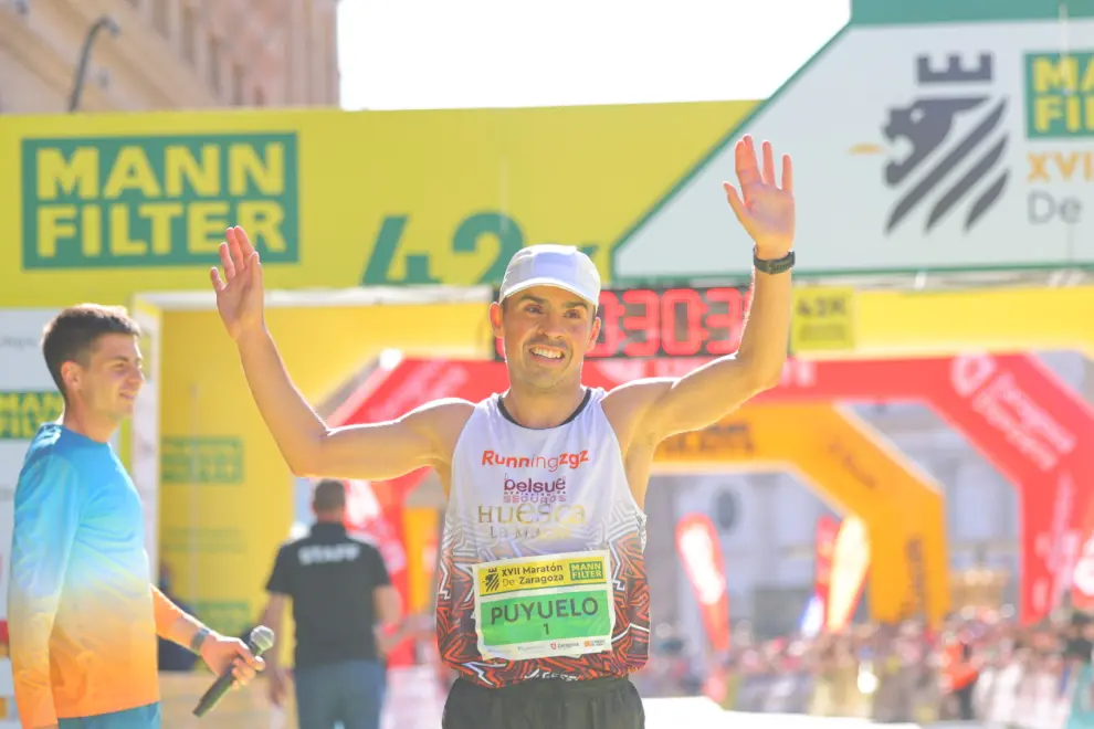 Las mejores fotos del maratón y la 10K de Zaragoza 2024: llegada de los ganadores