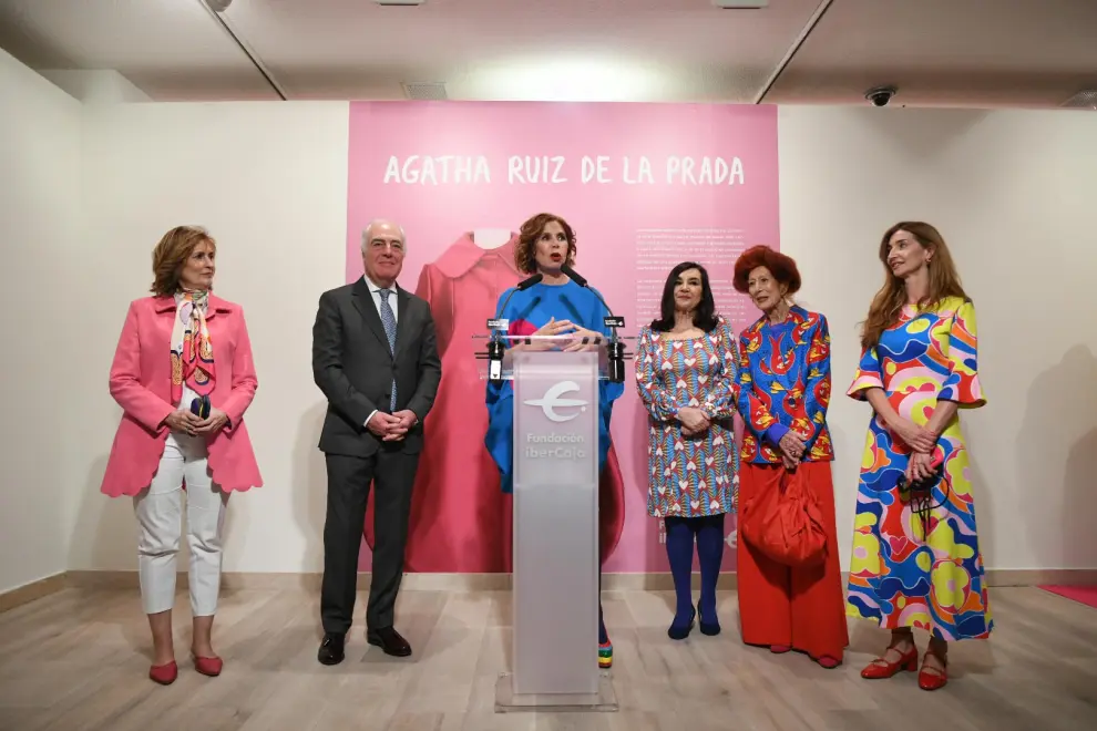 Un momento de la presentación de la exposición de Ágatha Ruiz de la Prada en el Patio de la Infanta.