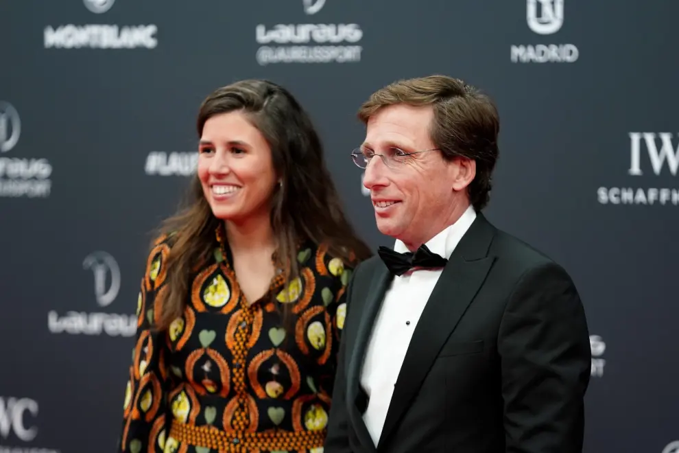 El alcalde de Madrid, y su esposa Teresa Urquijo posan durante la alfombra roja de la 25ª edición de los Premios Laureus 2024.