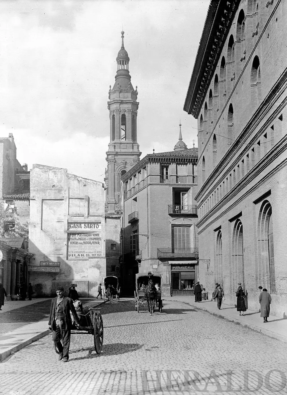 Calle del Pilar de Zaragoza en los años 20.