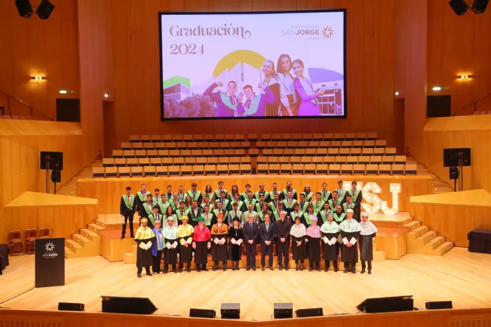 Graduación de los estudiantes de la Facultad de Ciencias de la Salud de la Universidad San Jorge en el Auditorio de Zaragoza