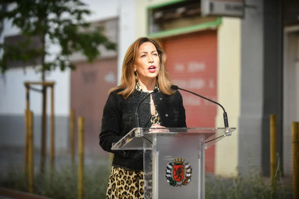 Visita de la alcaldesa, Natalia Chueca, a la zona de Zamoray-Pignatelli.