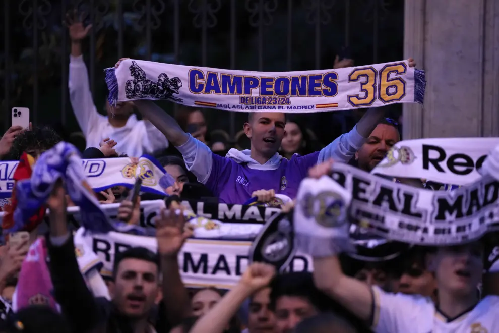 Fotos de la celebración de la Liga por aficionados del real Madrid