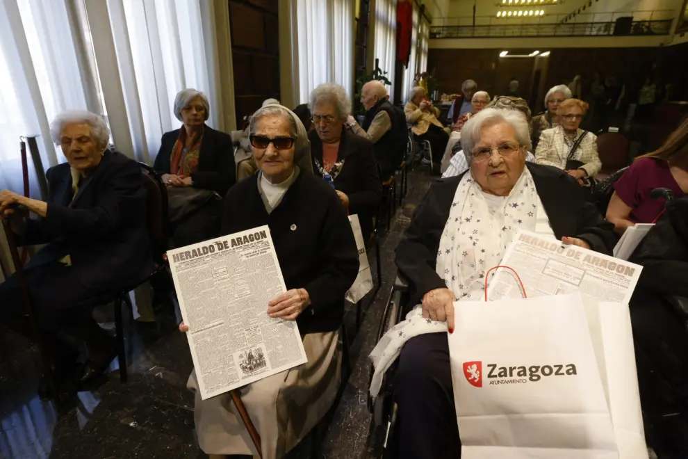 Zaragoza rinde homenaje a las personas mayores que complen 100 años en 2024
