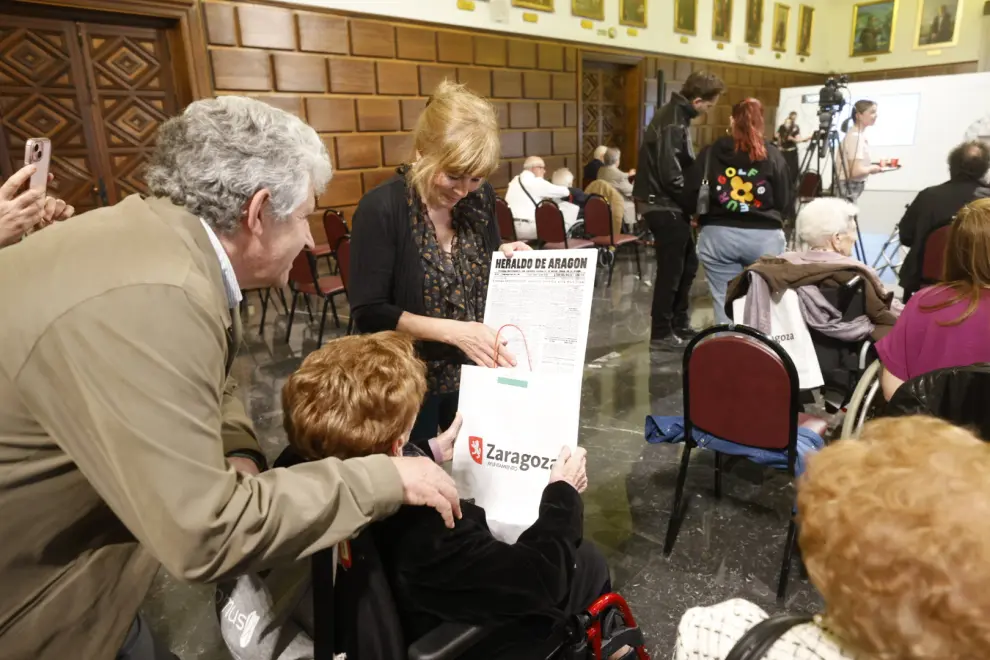 Zaragoza rinde homenaje a las personas mayores que complen 100 años en 2024