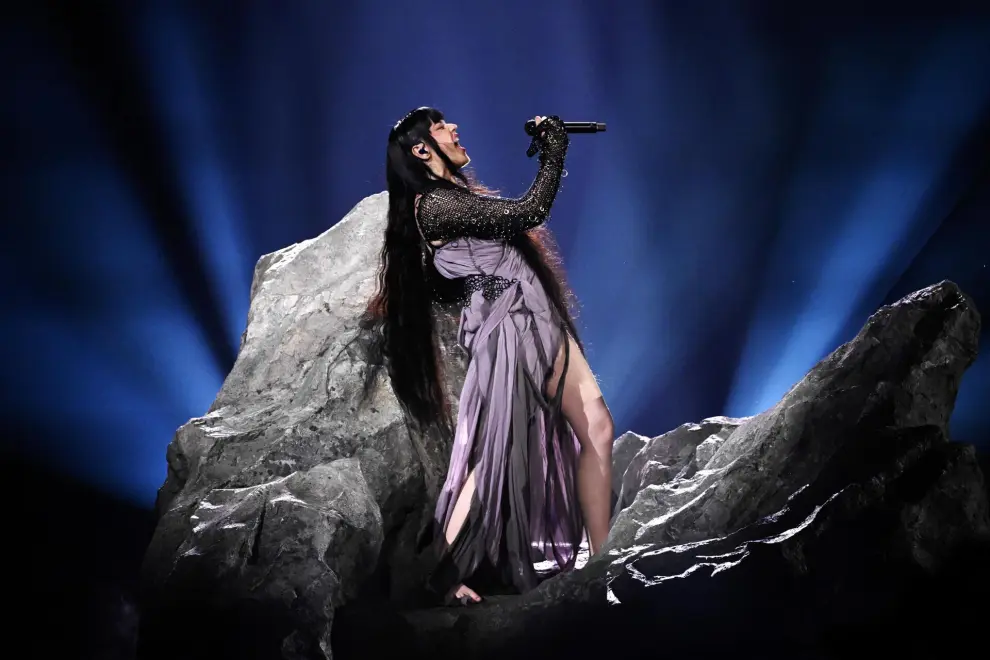 Malmo (Sweden), 11/05/2024.- Teya Dora representing Serbia with the song 'Ramonda' performs during the final of the 68th edition of the Eurovision Song Contest (ESC) at the Malmo Arena, in Malmo, Sweden, 11 May 2024. (Suecia) EFE/EPA/JESSICA GOW SWEDEN OUT