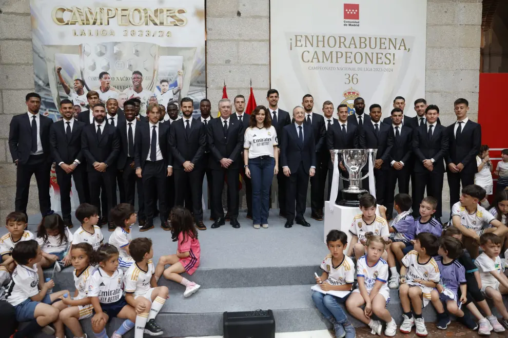 El Real Madrid recibe el trofeo de su trigésimo sexta Liga e inicia las celebraciones ESPAÑA FÚTBOL REAL MADRID