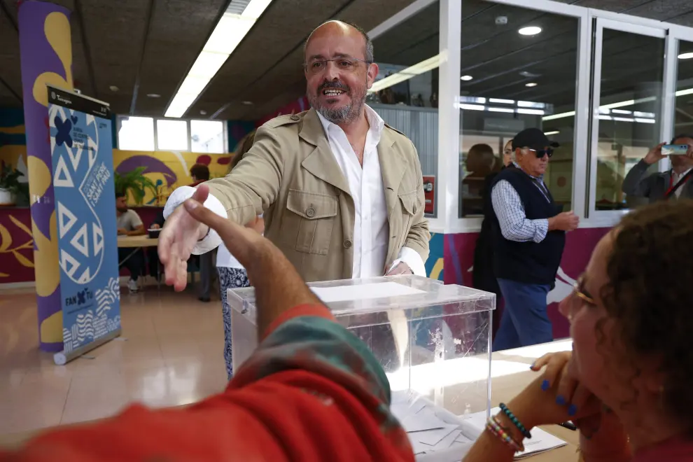 Elecciones en Cataluña 2024: el candidato del PP a la presidencia de la Generalitat, Alejandro Fernández, vota en el Centro Cívico de Sant Pere i Sant Pau de Tarragona