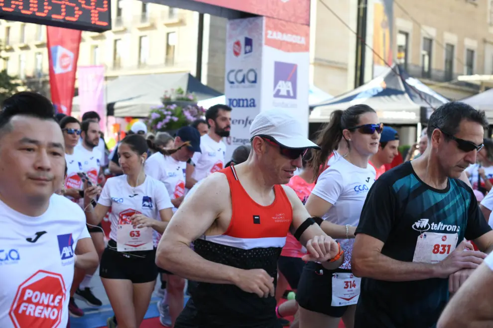 La buena temperatura ha permitido disfrutar de una agradable carrera por Zaragoza.