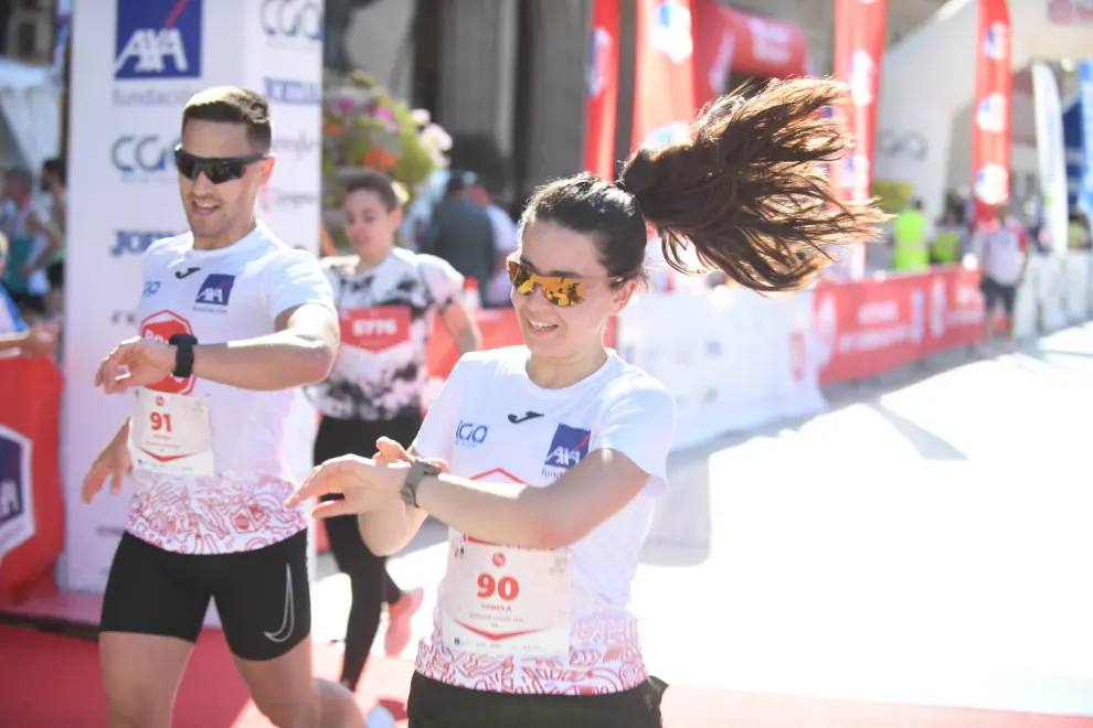 La buena temperatura ha permitido disfrutar de una agradable carrera por Zaragoza.