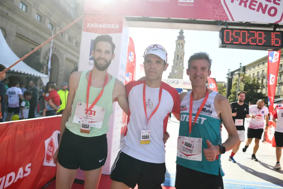 La buena temperatura ha permitido disfrutar de una agradable carrera por Zaragoza.