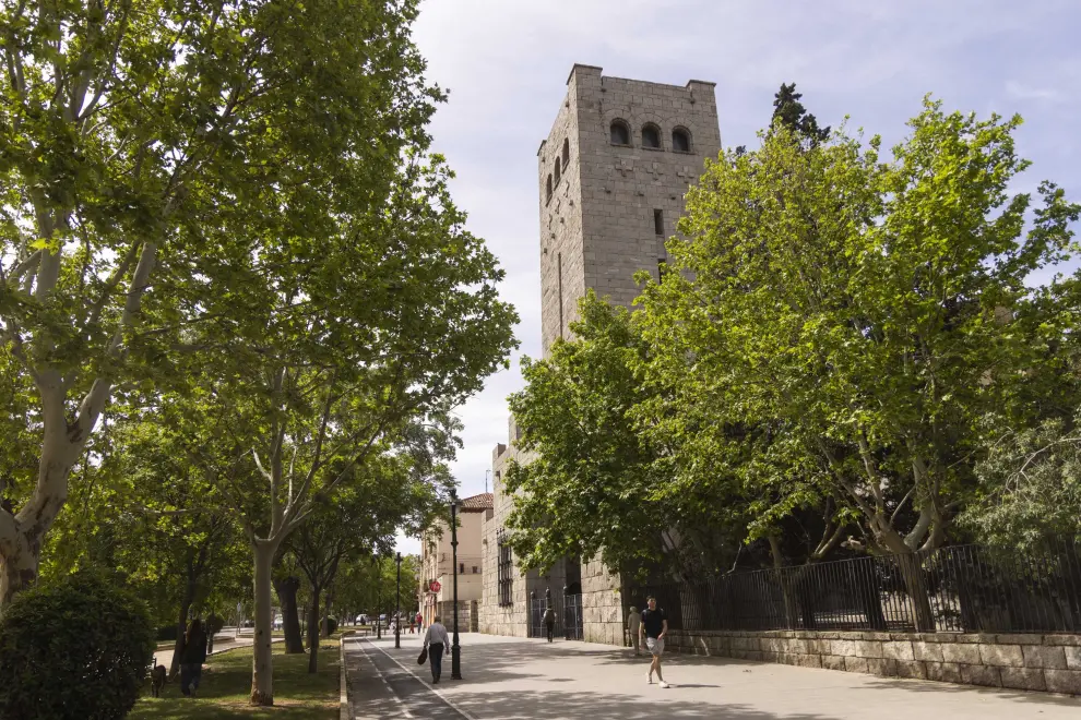 Está situado en la torre del Iglesia de San Antonio de Padua.