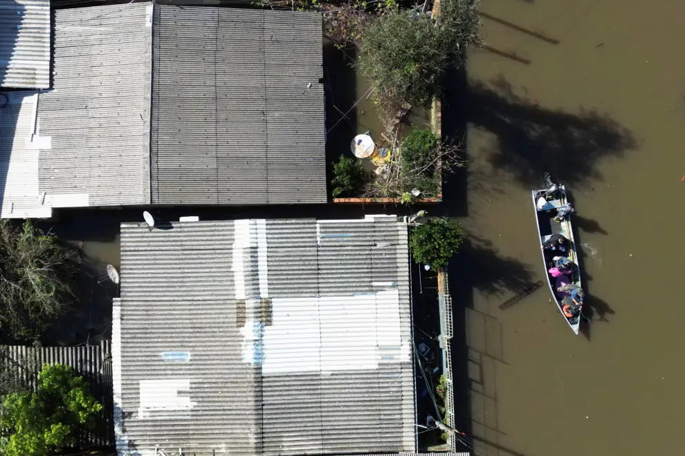 Inundaciones en la ciudad brasileña de Porto Alegre: varias personas son evacuadas de sus hogares