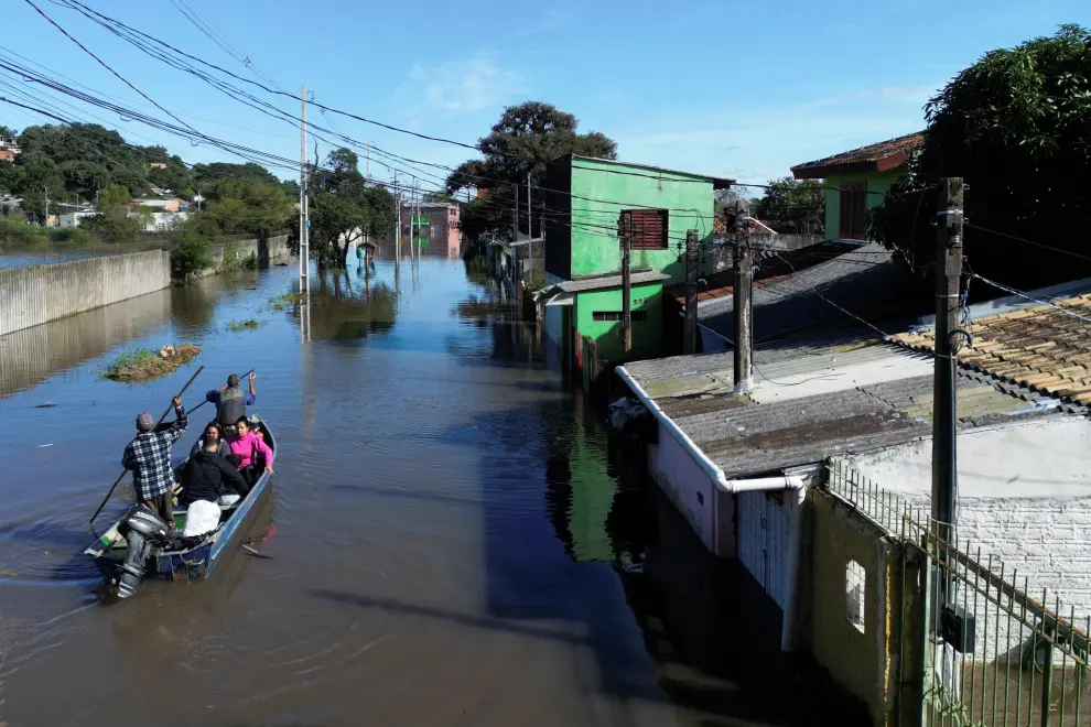 Inundaciones en la ciudad brasileña de Porto Alegre: varias personas son evacuadas de sus hogares