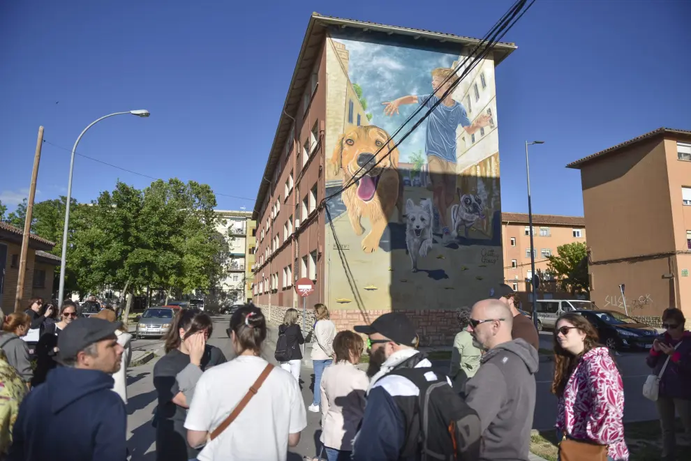 Murales del barrio del Perpetuo Socorro de Huesca.
