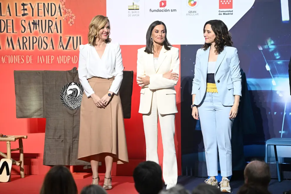 La Reina Letizia junto Pilar Alegría e Isabel Díaz Ayuso en la entrega de los Premios SM de Literatura Infantil y Juvenil el 7 de mayo de 2024 en Madrid