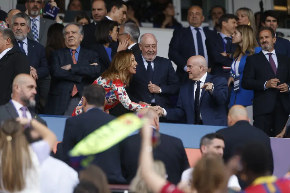 Ambiente del partido de la Copa de la Reina en La Romareda entre el Barça y la Real Sociedad que preside la reina Letizia