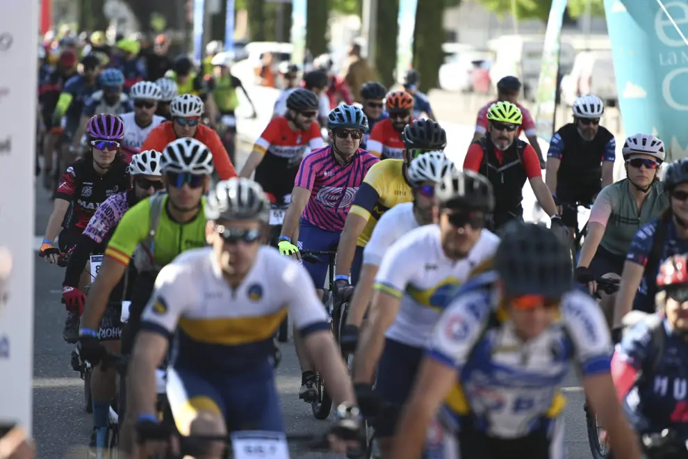1.200 riders participan este sábado en una prueba que cuenta con dos recorridos de 108 y 65 kilómetros.