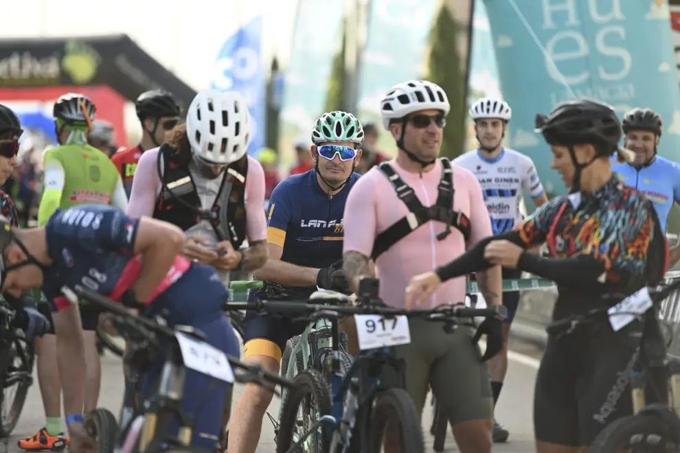 1.200 riders participan este sábado en una prueba que cuenta con dos recorridos de 108 y 65 kilómetros.