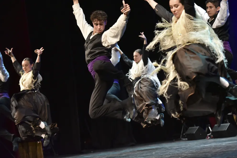 Imágenes de la gala 'Huesca, tierra de jota' en el Teatro Olimpia.