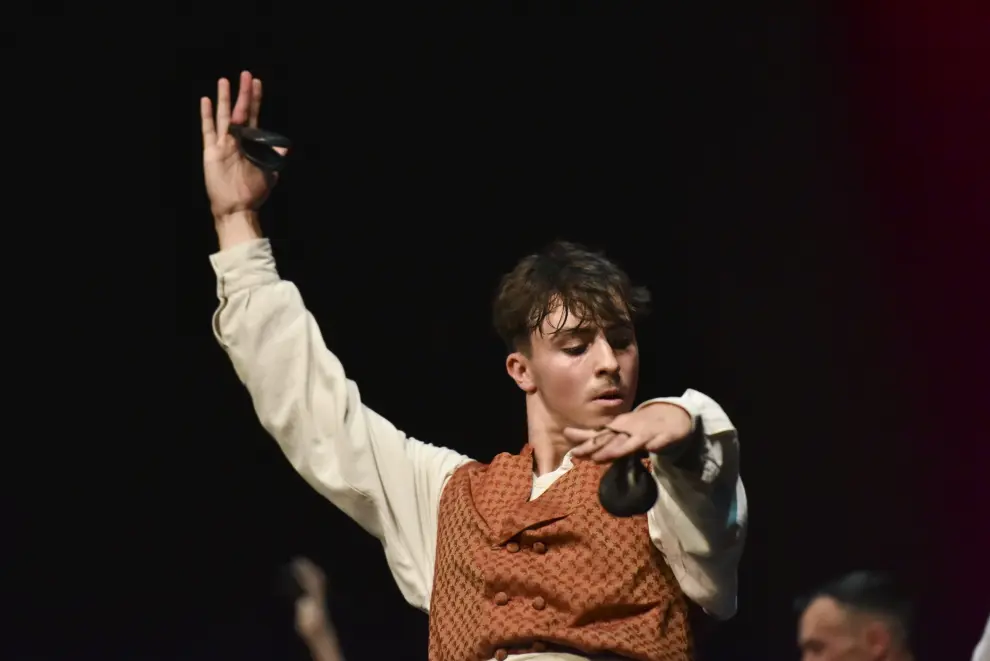 Imágenes de la gala 'Huesca, tierra de jota' en el Teatro Olimpia.