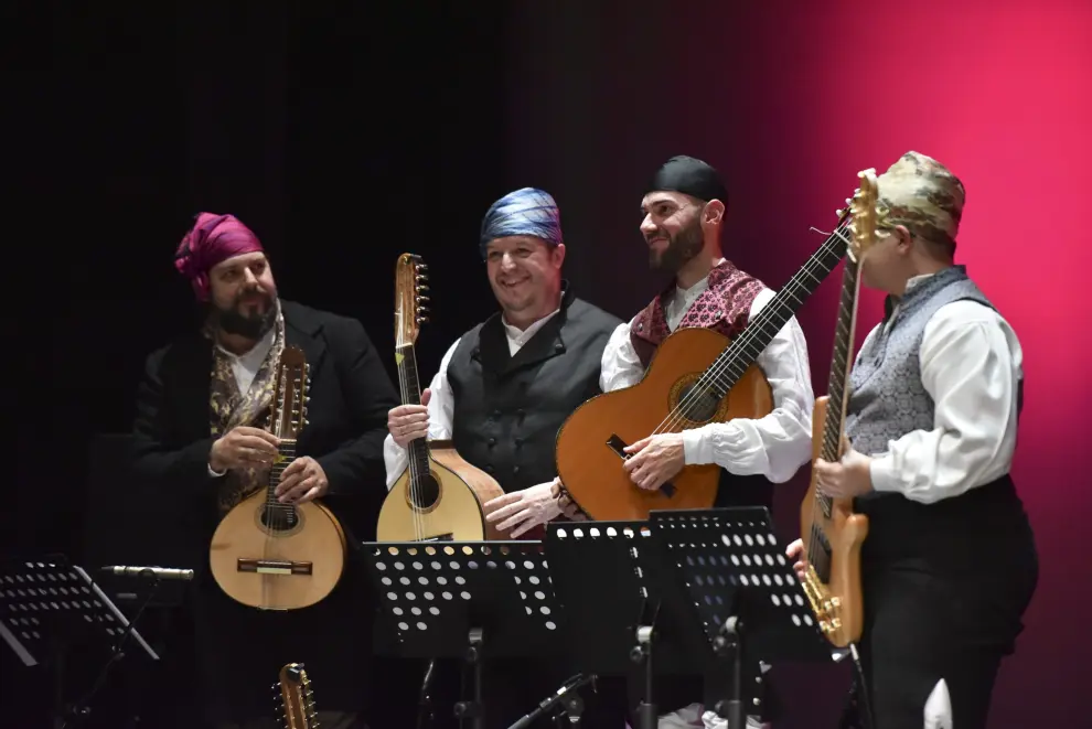 Imágenes de la gala 'Huesca, tierra de jota' en el Teatro Olimpia.