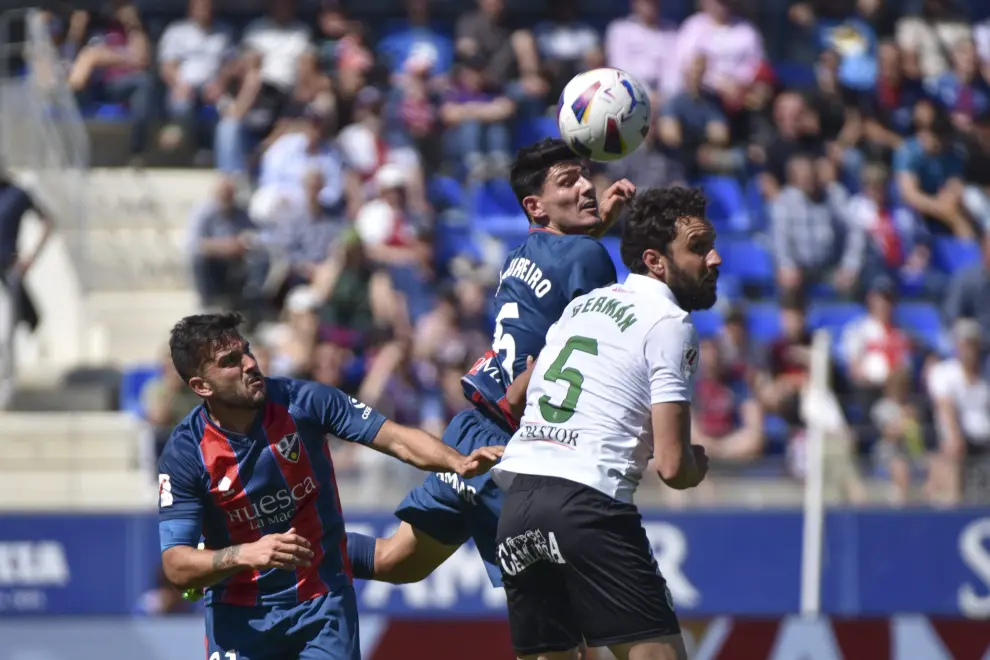 Partido de la SD Huesca-Racing de Santander.