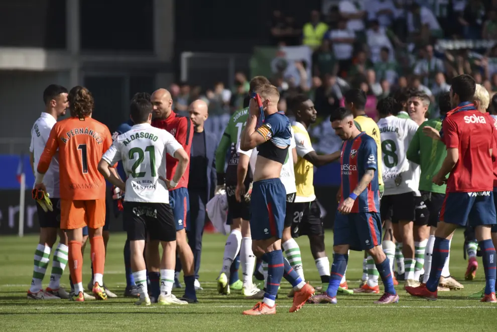 SD Huesca-Racing de Santander.