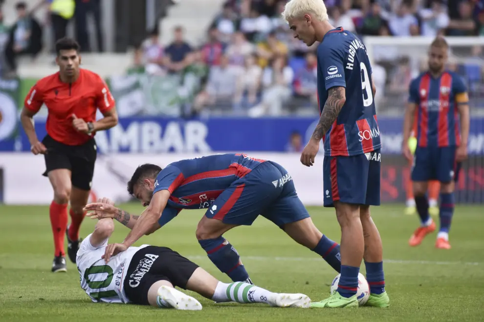 SD Huesca-Racing de Santander.