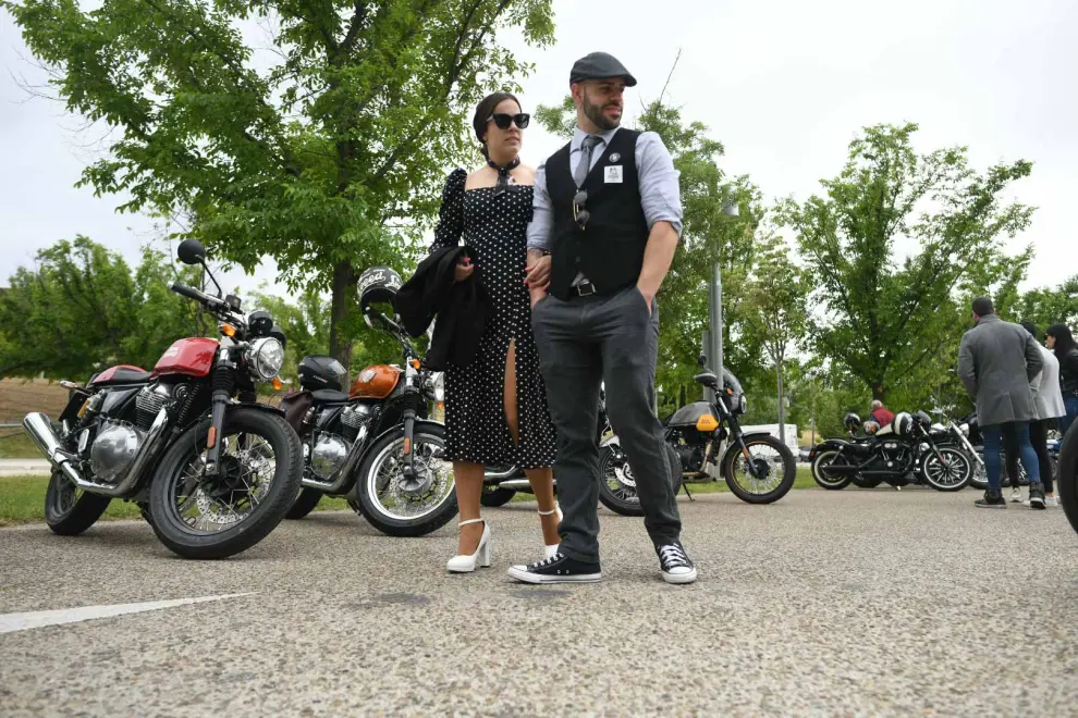 La Distinguished Gentlemans Ride, concentración solidaria de motos clásicas y neoclásicas, también se ha celebrado en Zaragoza este domingo.