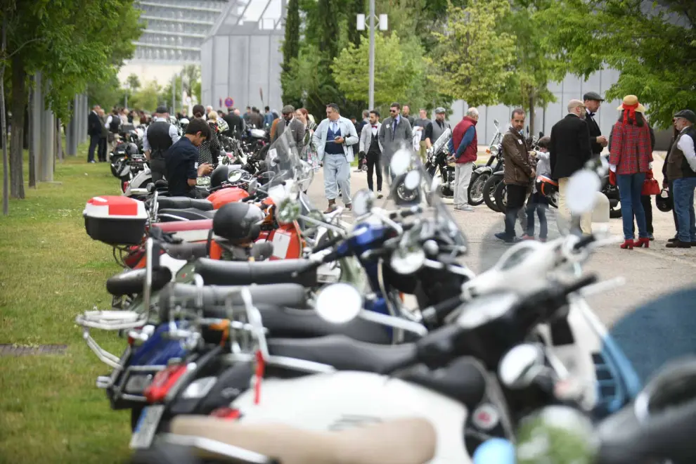 La Distinguished Gentlemans Ride, concentración solidaria de motos clásicas y neoclásicas, también se ha celebrado en Zaragoza este domingo.