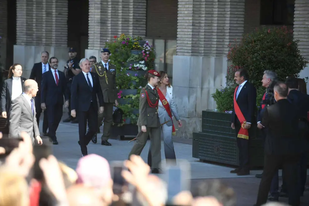 Homenaje princesa Leonor: La princesa Leonor llega al Ayuntamiento de Zaragoza