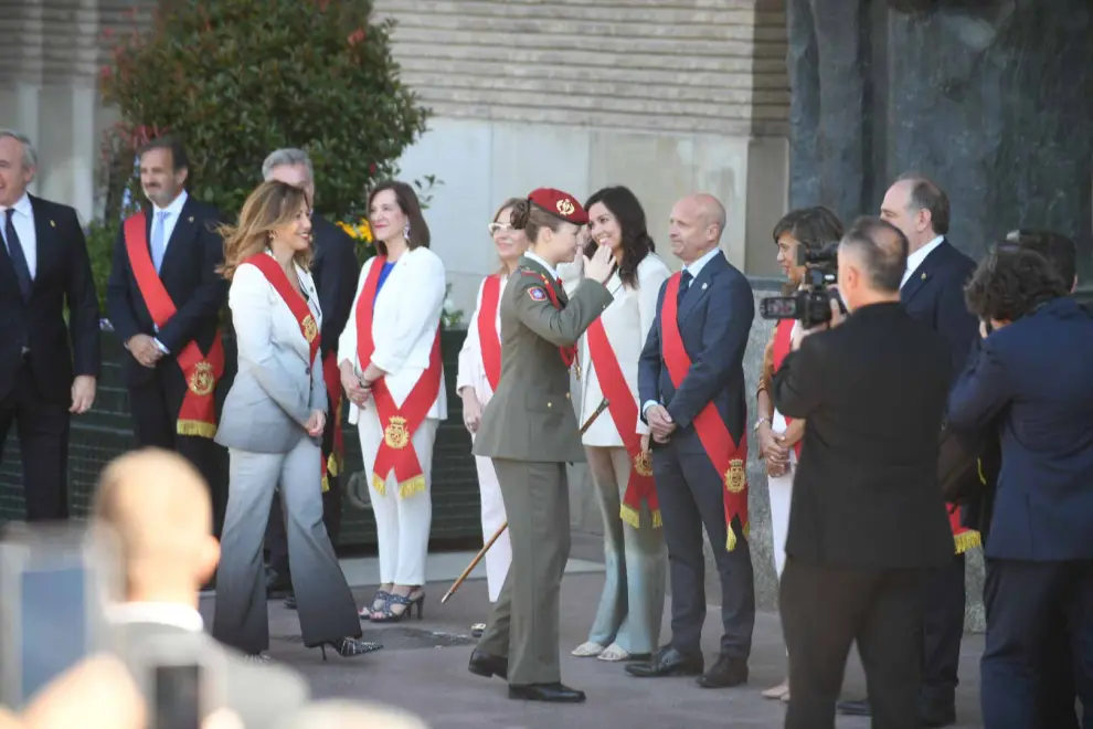 Homenaje princesa Leonor: La princesa Leonor llega al Ayuntamiento de Zaragoza
