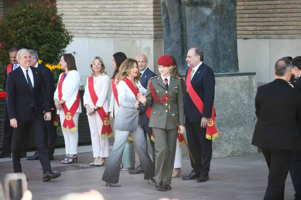 Homenaje princesa Leonor: La princesa Leonor llega al Ayuntamiento de Zaragoza