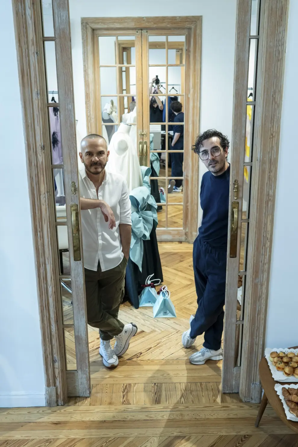 El aragonés Antonio Burillo (d), y Juan Carlos Hernández, los creativos de la firma The 2nd Skin Co., presentan su próxima colección otoño-invierno 2024-25