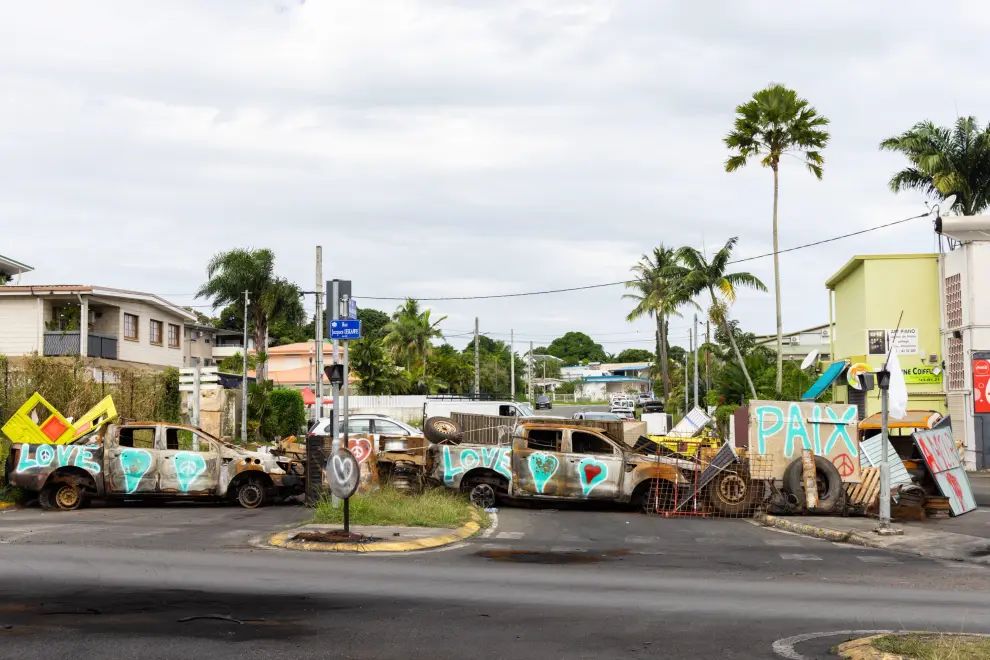 Los disturbios y la violencia continúan en la colonia francesa, Nueva Caledonia
