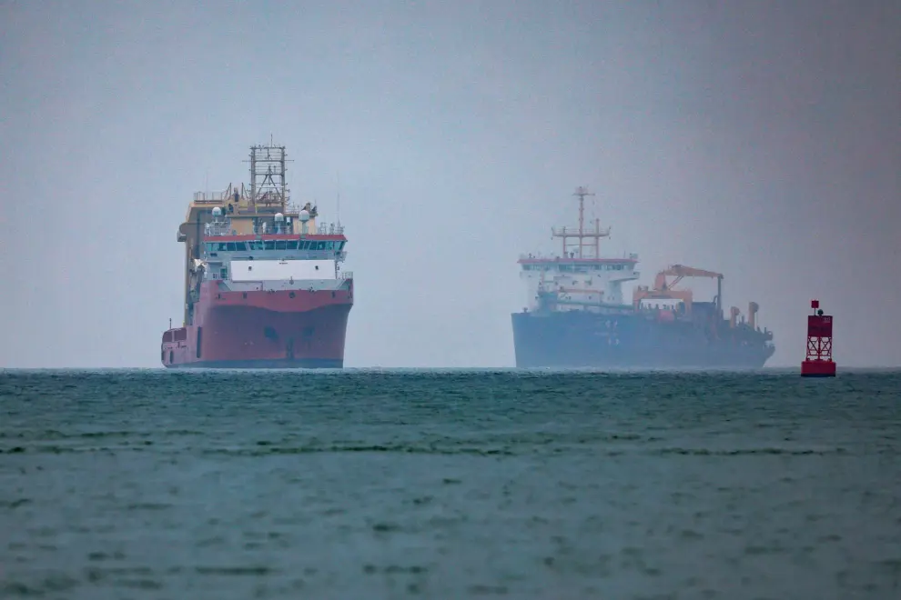 Buques de carga chinos navegando a lo largo del paso acuático Kinmen-Xiamen, cerca de la frontera marítima entre Taiwán y China