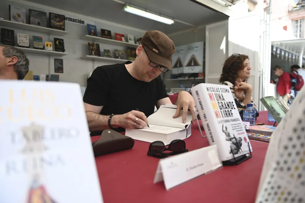 La Feria de Libro de Huesca anima a los lectores a acercarse a la plaza López Allué.