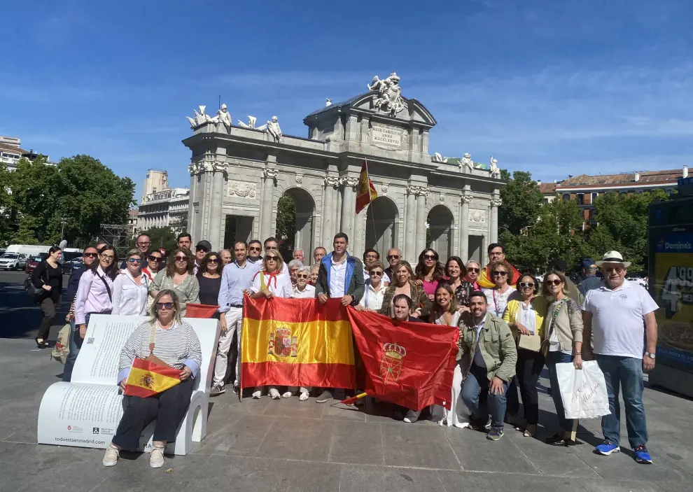 Miles de personas se concentran en Madrid en el acto del PP contra el Gobierno y la amnistía